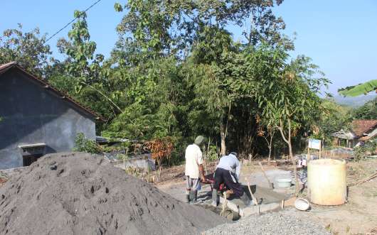 Pembangunan gedung posyandu melati II