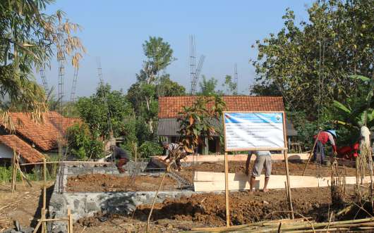 Pembangunan gedung posyandu melati II